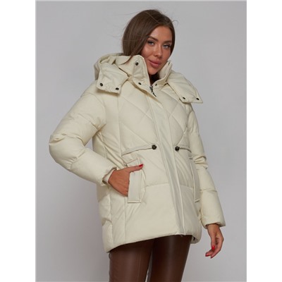 Зимняя женская куртка модная с капюшоном бежевого цвета 52302B