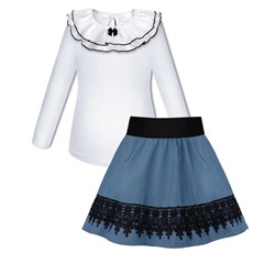 Школьная форма для девочки с белым джемпером (блузкой) и голубой юбкой с кружевом