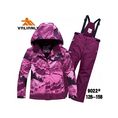 V9022-R Зимний костюм для девочки Valianly (128-158)