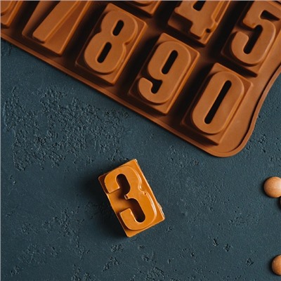 Форма для льда и кондитерских украшений Доляна «Цифры», 20×11 см, силикон, 10 ячеек, цвет шоколадный