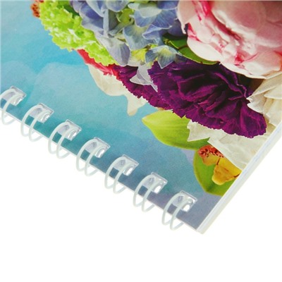 Блокнот А6, 40 листов на гребне "Цветы", обложка мелованный картон, УФ-лак, блок 65 г/м2
