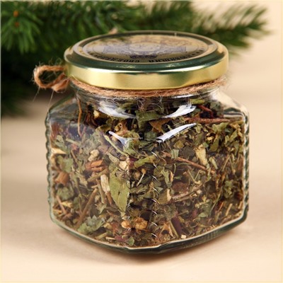 Травяной чай в стеклянной банке «Сказочного года»: ежевика, репешок, фундук, ромашка, чабан-чай, шелковица, шиповник, мята, роза, 25 г.