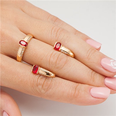 Позолоченное кольцо с фианитом красного цвета - 580 - п