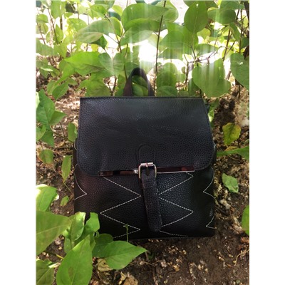 Стильная женская сумка-рюкзак Freedom_zag из эко-кожи черного цвета.