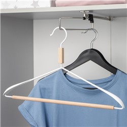 Вешалка для одежды с усиленными плечиками «Wood», 42×22×3,2 см, цвет белый