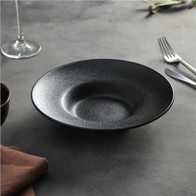 Тарелка фарфоровая для пасты Magistro Carbon, 21×21 см, цвет чёрный