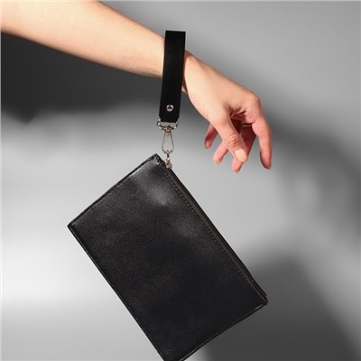 Ручка для сумки из натуральной кожи, с карабинами, 30 ± 2 см × 2,5 см, цвет чёрный/серебряный