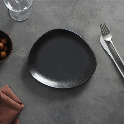 Блюдо фарфоровое для подачи Magistro Carbon, 21×18,5см, цвет чёрный