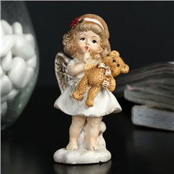 Сувенир полистоун "Ангелочек-девочка с пухлыми щечками с мишкой"  9х3,5х3,5 см