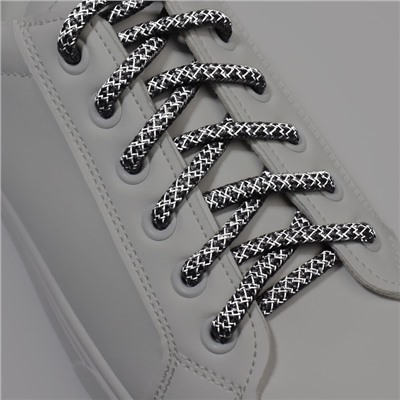 Шнурки для обуви, пара, круглые, со светоотражающим узором, d = 6 мм, 110 см, цвет серый/чёрный